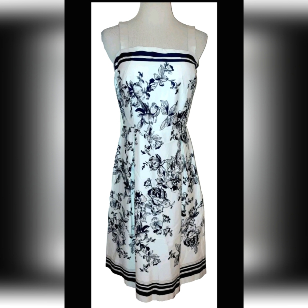 Madison Leigh Black White And Beige Rose Floral Dress Size 6